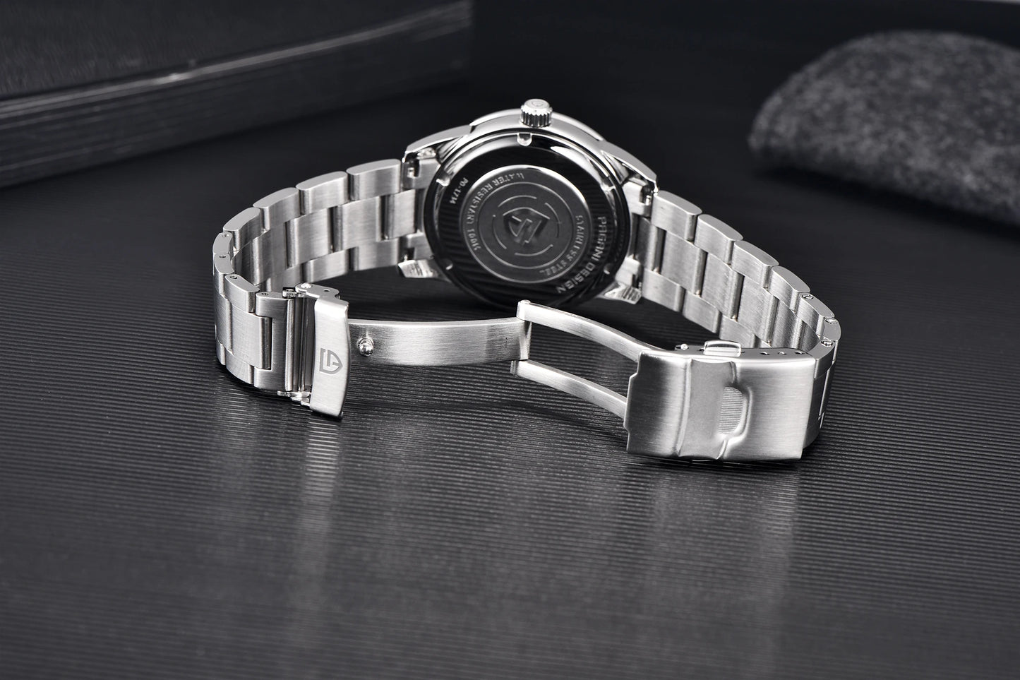 PAGANI DESIGN 40mm Ultra Thin Mens Quartz Wristwatch With Sapphire Crystal